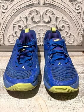 Nike Air Jordan Luka 1 Basketball shoes Blue Multicolor Youth 6.5Y /Women’s 8